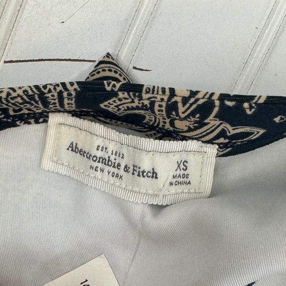 NWT Abercrombie & Fitch XS Skirt - Picture 10 of 11